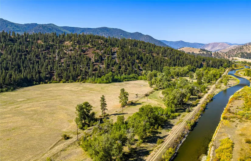 Gillispie-Sliderock Road - 268 Acres
