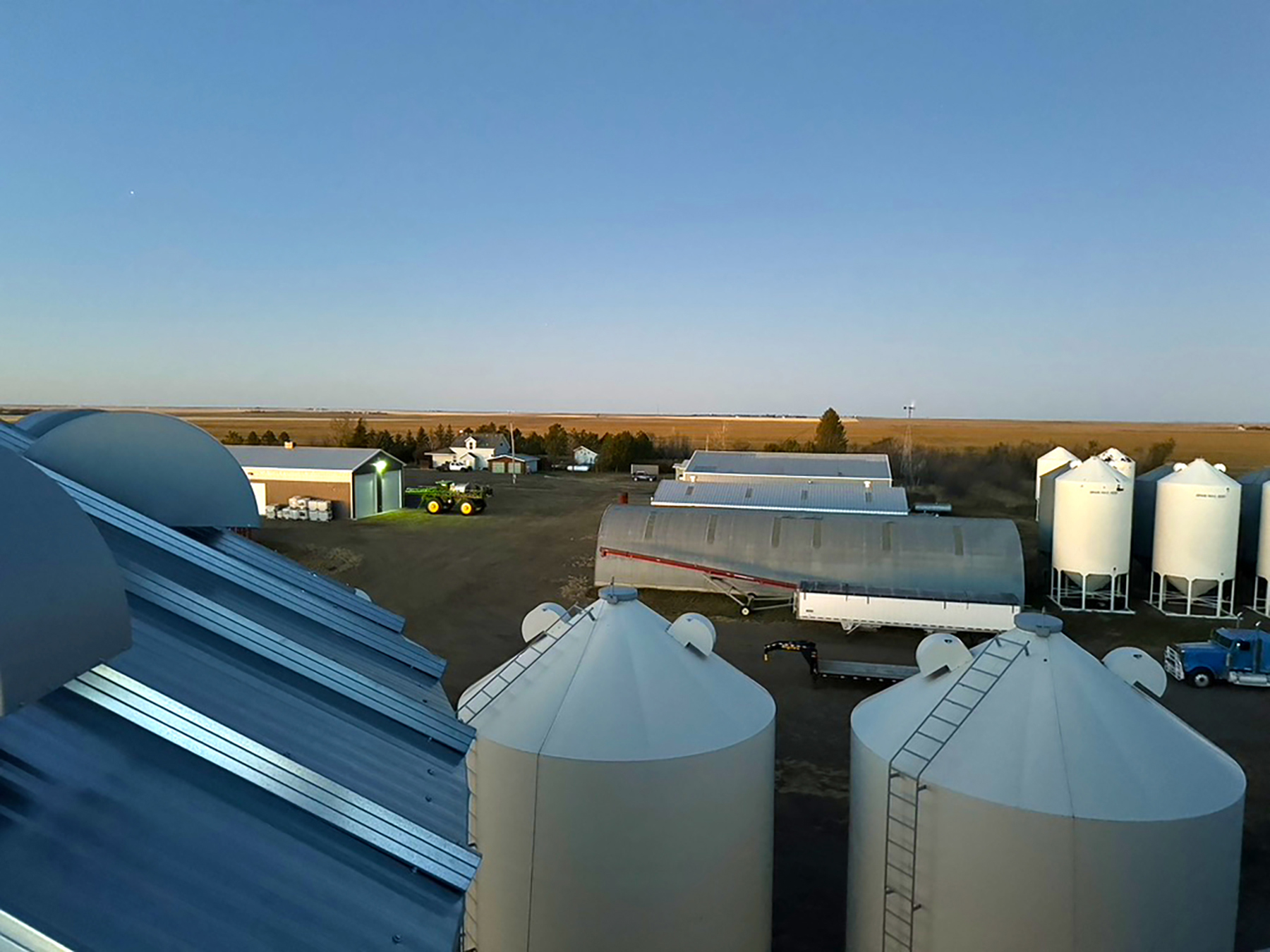 LoMac Farms
